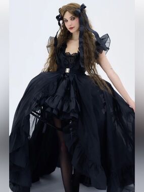 Selkie caviar Tournure pannier